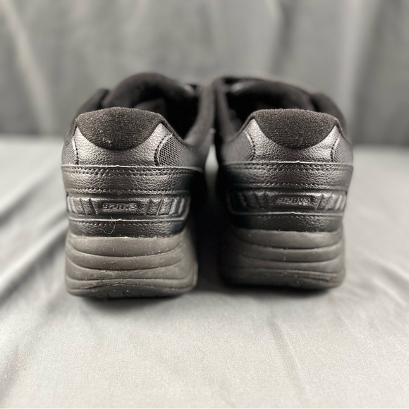 New Balance | Hook and Loop Leather 928v3 | Size 9, 2E - Picture 7 of 9